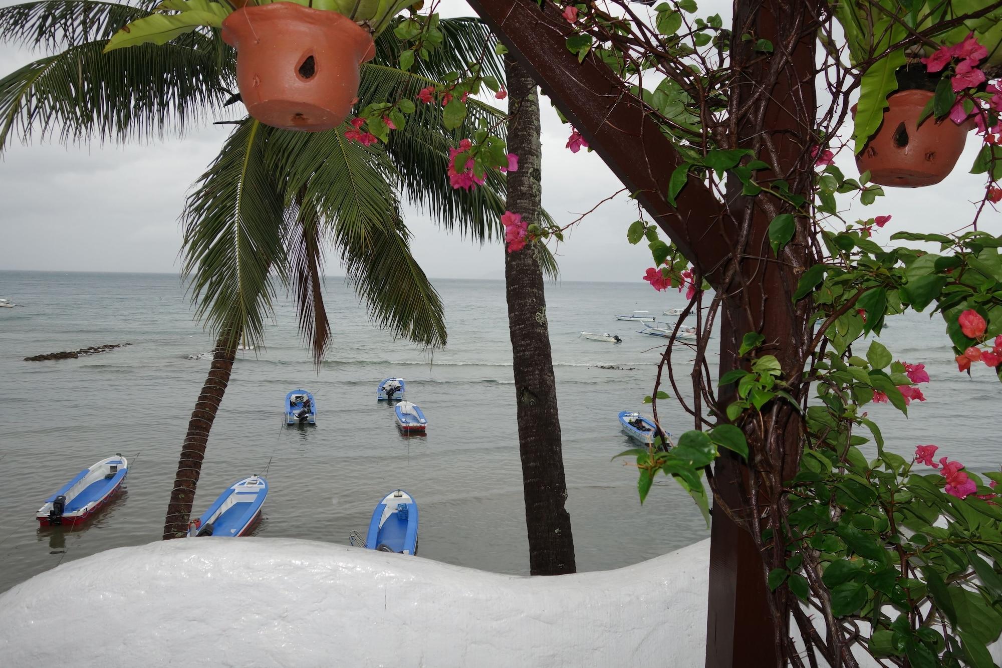 Atlantis Dive Resort Puerto Galera Exterior foto